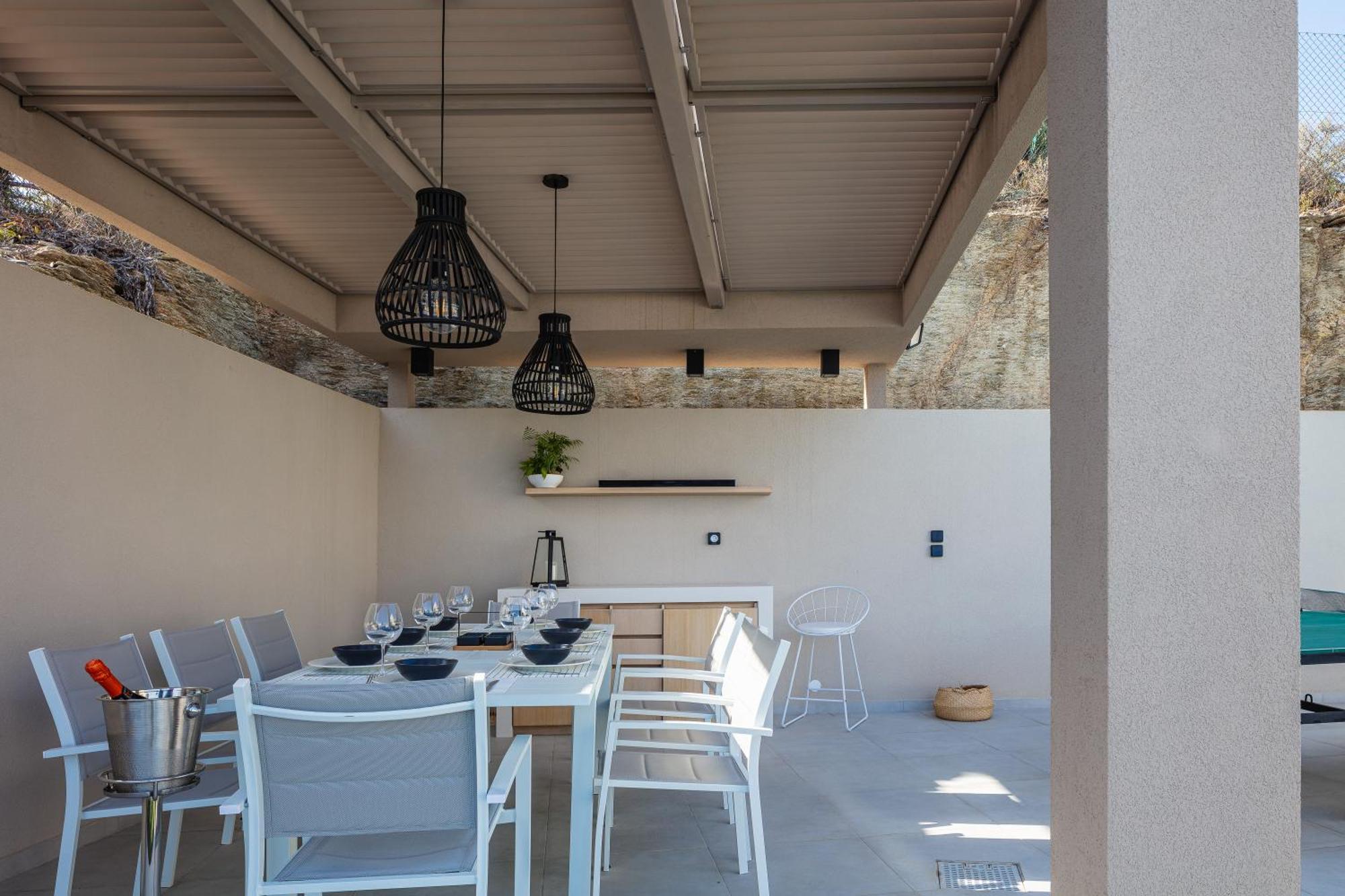 Villa Ligaria Pinnacle ภายนอก รูปภาพ